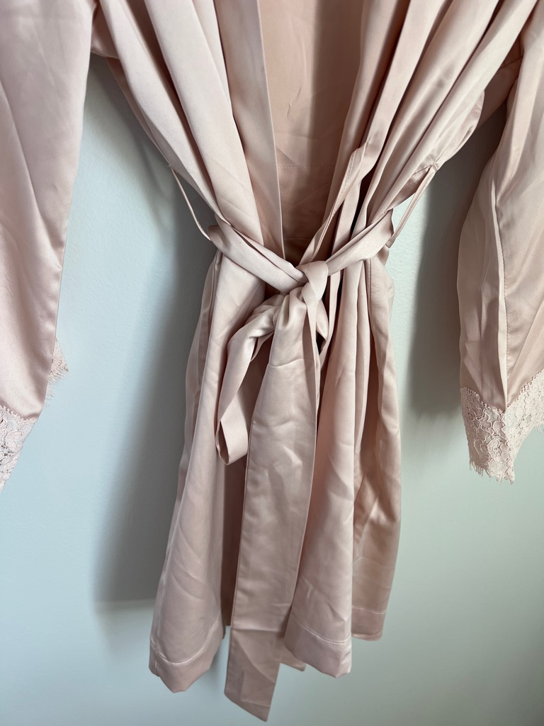 Embroidered 'Bridesmaid' Satin Charmeuse Robe In Light Blush Pink Size L — image 6 of 8
